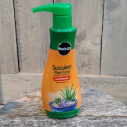 Miracle Gro Succulent Food 8oz #305066